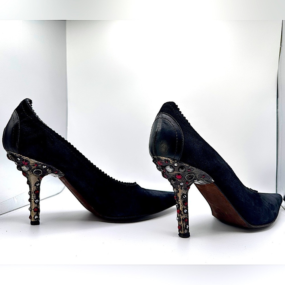 Vintage Donald J Pliner Black Suede Featuring Unique Studded/Jeweled Heel Sz 6.5 - Picture 8 of 15